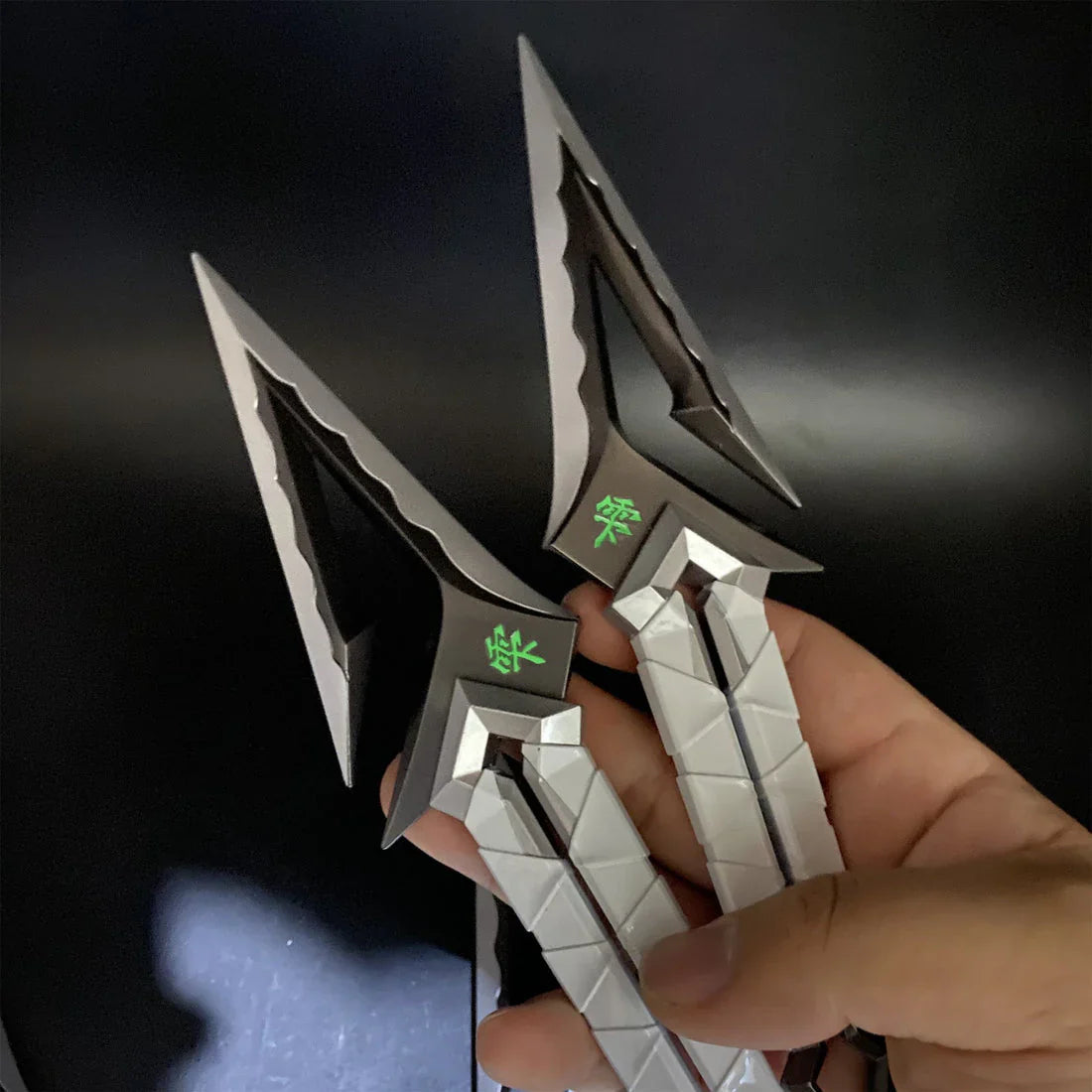 Kuronami Kunai Bıçağı Metal